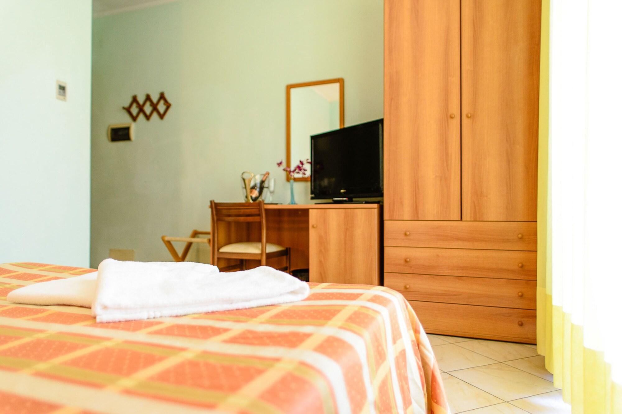 וירג'יו Hotel Villa Adriana מראה חיצוני תמונה